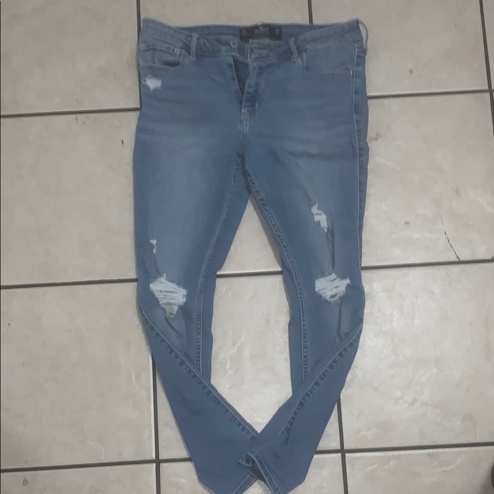 Hollister Women's Light Blue Distressed Skinny Jeans